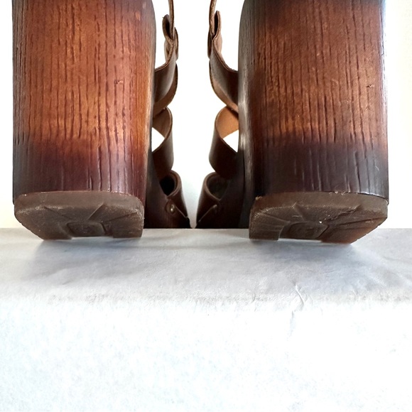 KORKS WENDY STRAPPY STUDDED CHUNKY HEEL CLOGS IN COGNAC BROWN TAN NEW. Sz10 - Picture 10 of 11